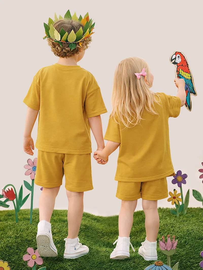 ج&مشب طقم تي شيرت وشورت قطن % أصفر خردلي للأطفال للجنسين مقاس كبير